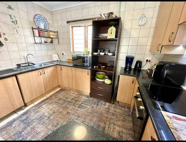 3 BEDROOM TOWNHOUSE FOR SALE IN NOORDHEUWEL